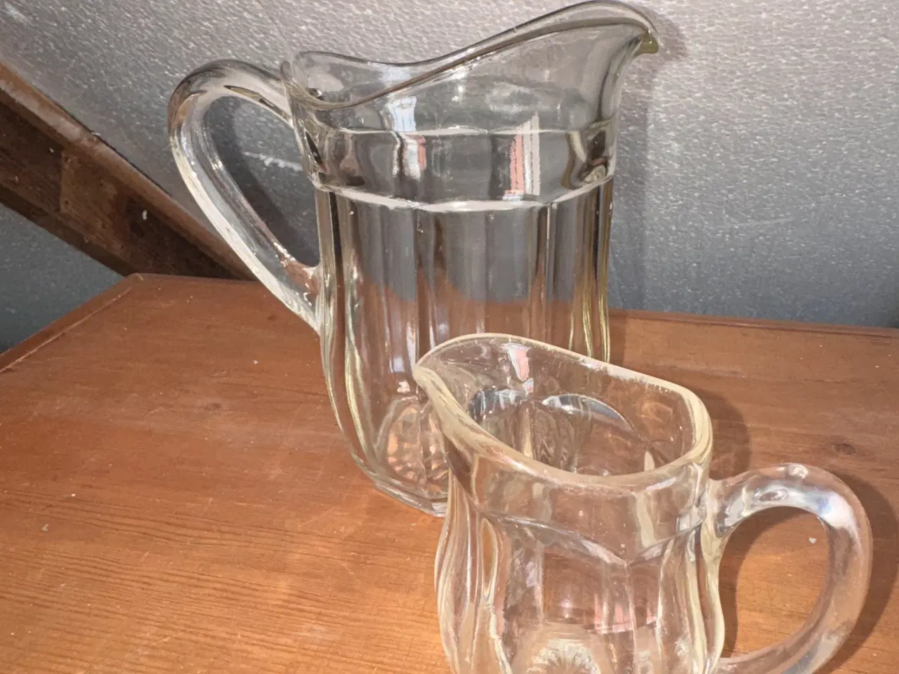 Billede 3 - Fløde- og saft kander fra mormors gemmer 