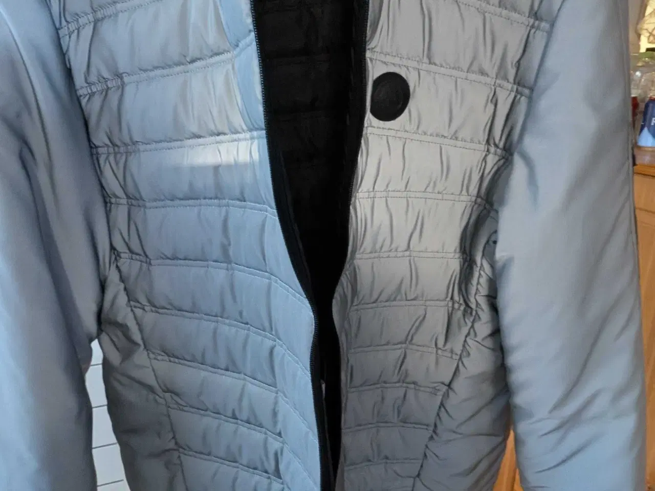 Billede 1 - Forårs jakke fra Lindbjerg. 