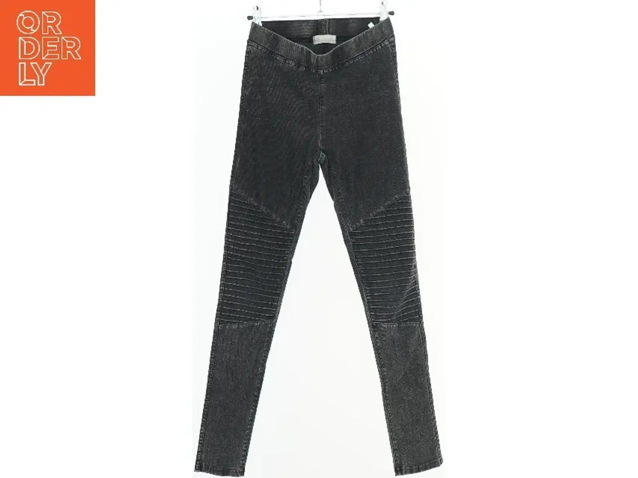 Billede 1 - Sort jegging med syninger fra H&M (str. 158)