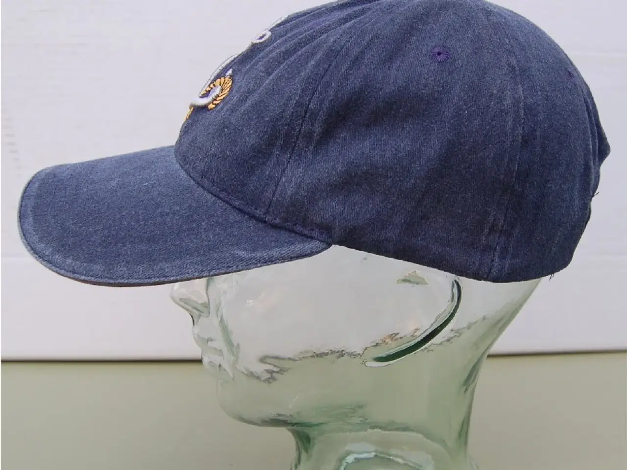 Billede 4 - CAP med broderet Anker motiv
