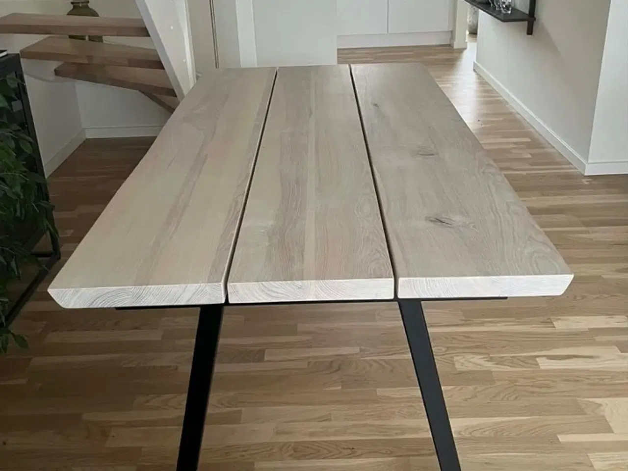 Billede 5 - Spisebord i eg