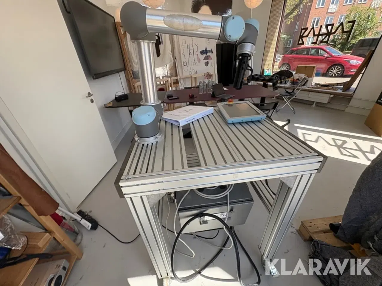 Billede 6 - Robot Universal Robot UR5/CB3 med rullebord