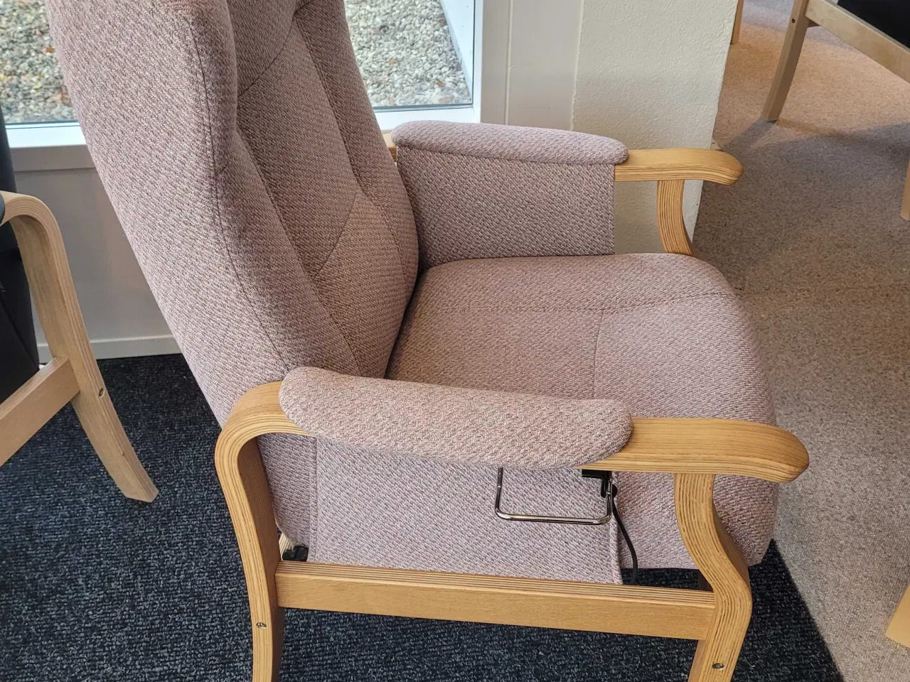 Billede 1 - NY "Sorø Plus" Otiumstol med stof. 