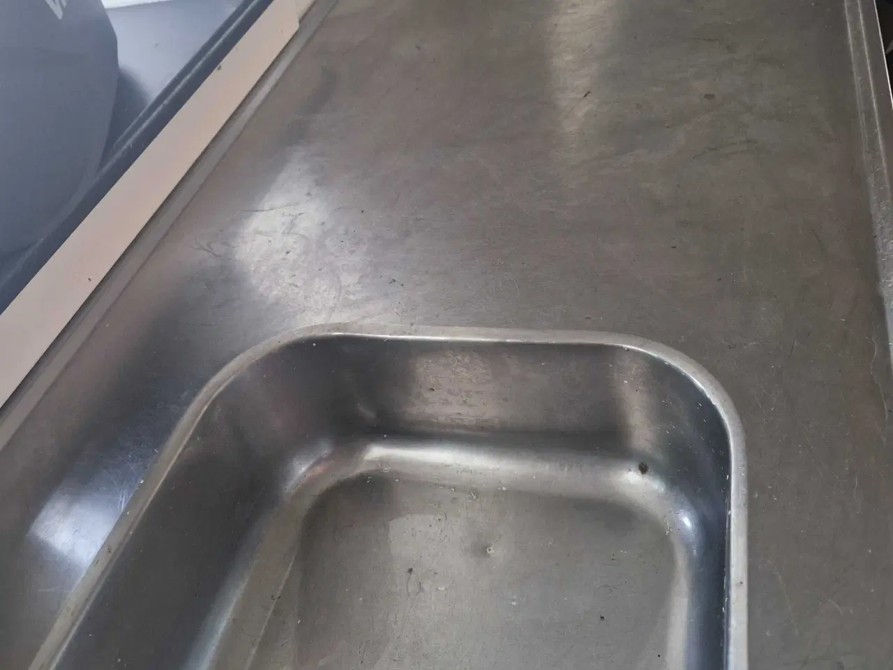 Billede 2 - Stål bordplade med vask