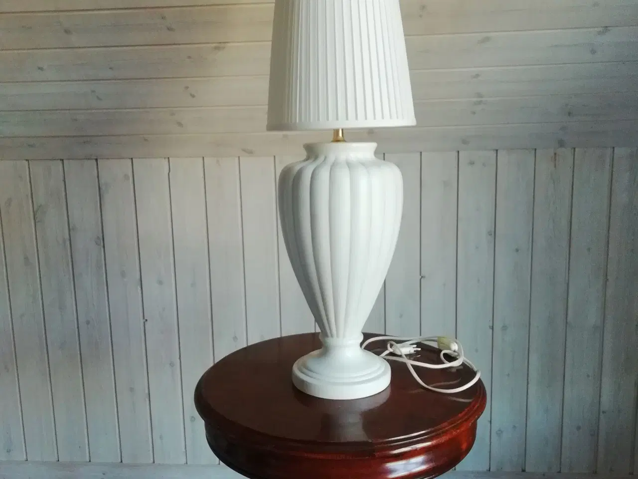 Billede 8 - Herskabelig Bordlampe med volume. Gaveide?