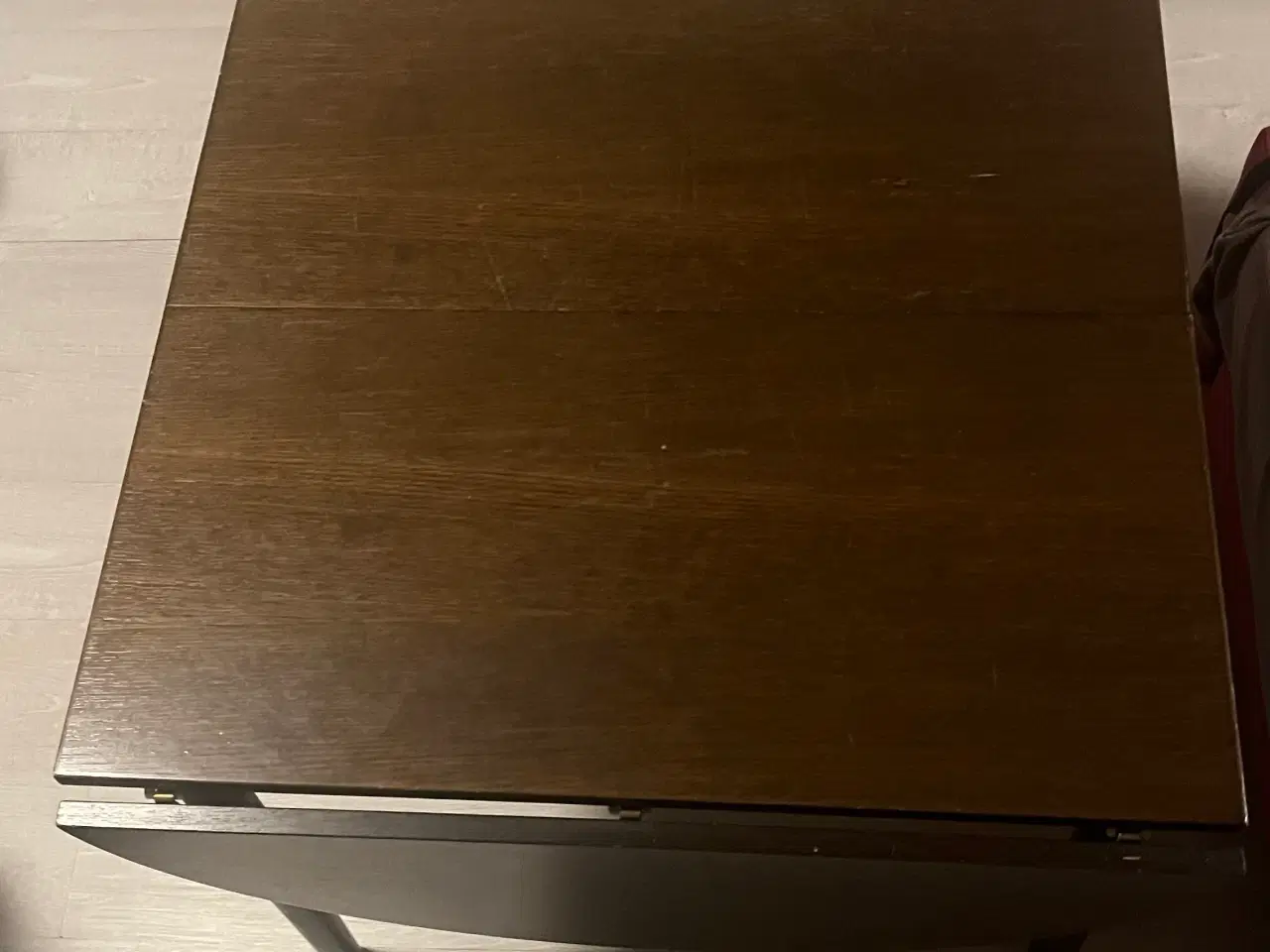 Billede 6 - Fleksibel spisebord med 6 stole!