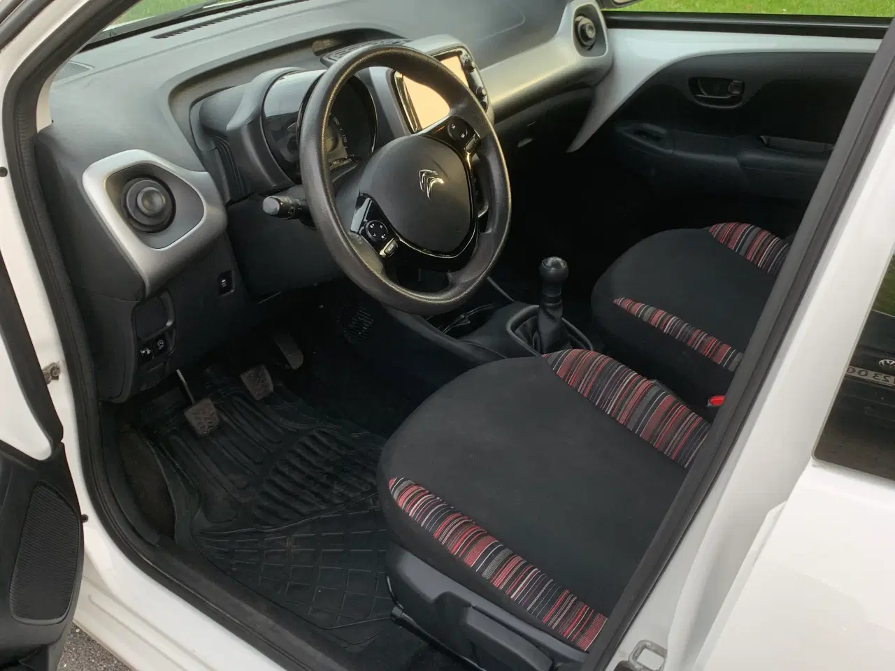 Billede 4 - Citroen C1  1.0 vti 68hk  årgang 2017