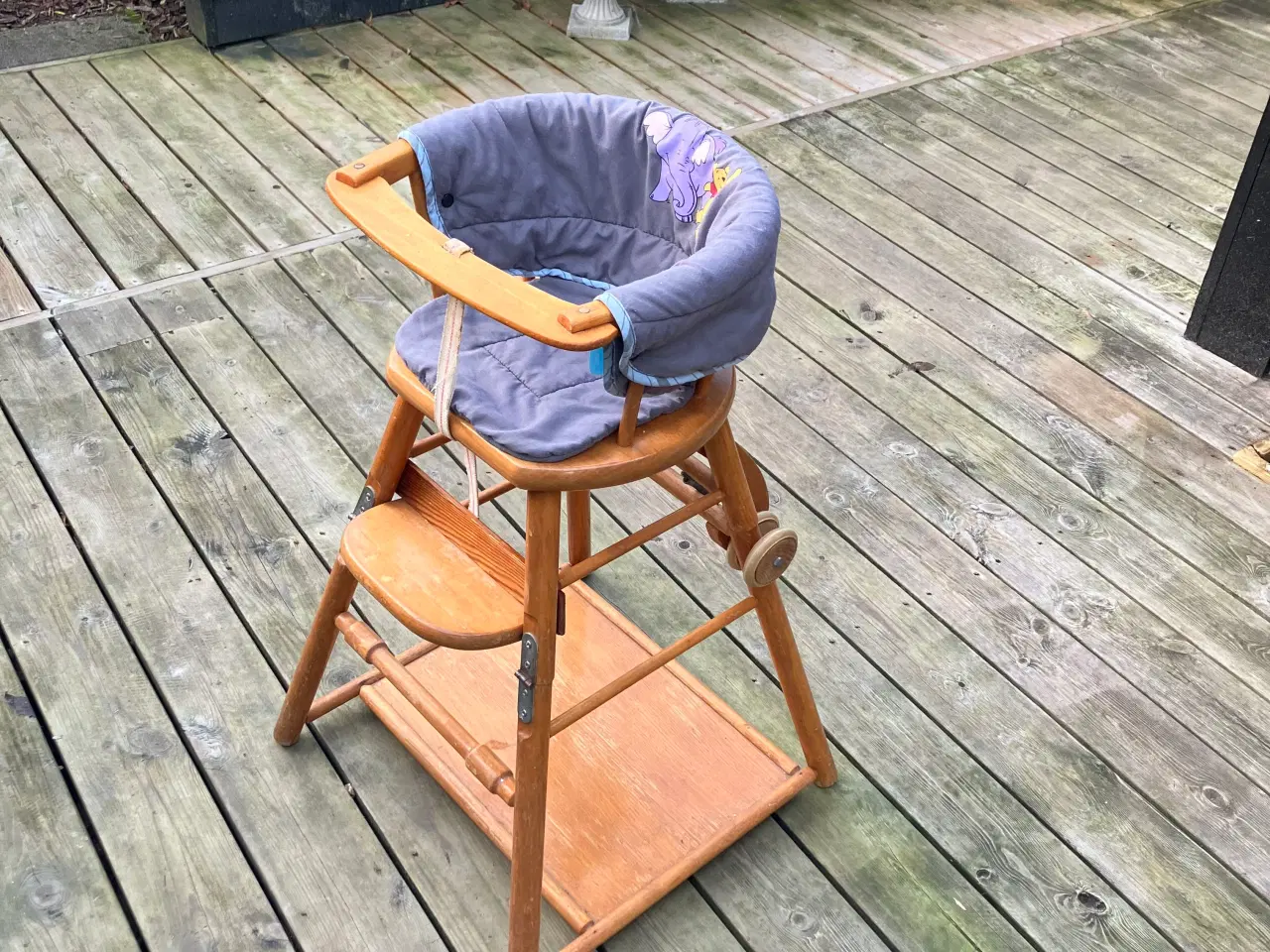 Billede 1 - Højstol / legebord sælges