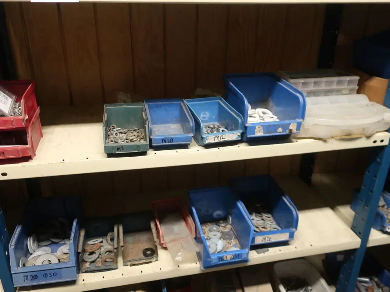 Billede 18 - 4 fag reoler inkl. indhold (se billeder)