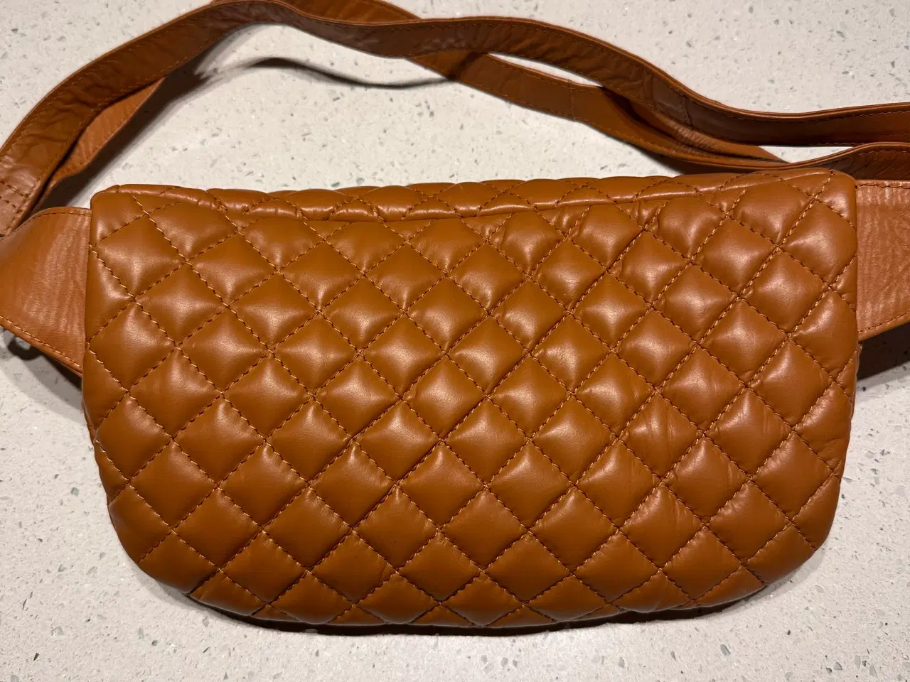 Billede 1 - Brumbag - bæltetaske