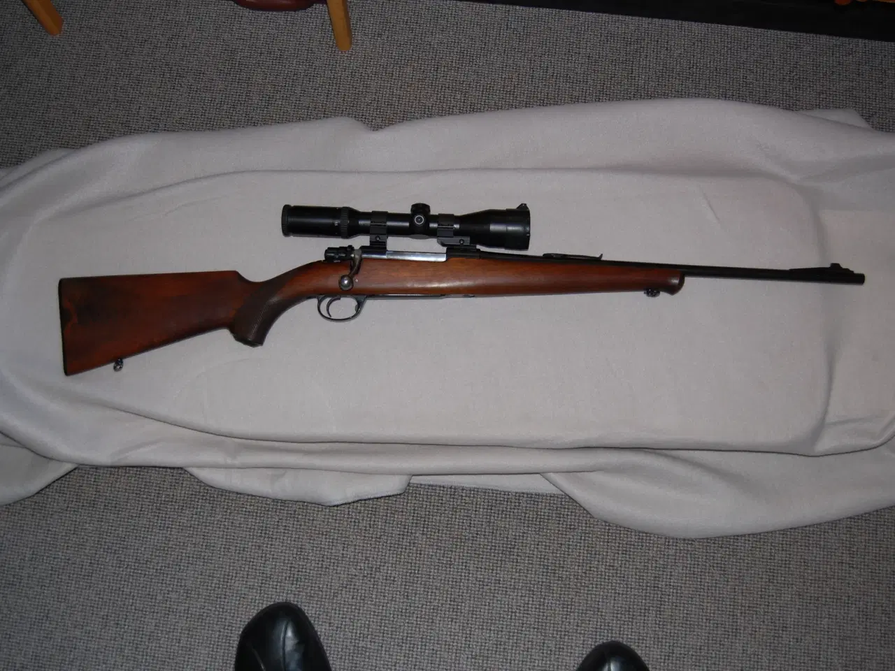 Billede 1 - Jagtriffel sælges hel eller delvist