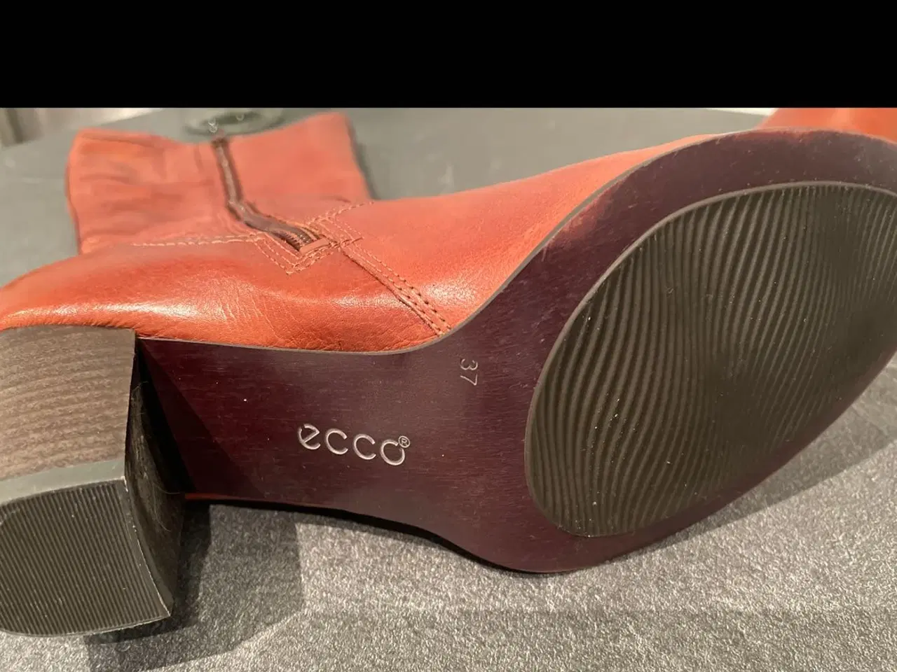 Billede 4 - Langskaftede ECCO støvle str 37 