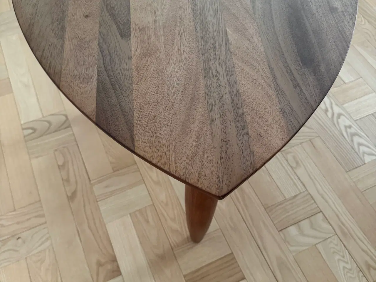 Billede 5 - Lille bord i kirsebærtræ sælges 