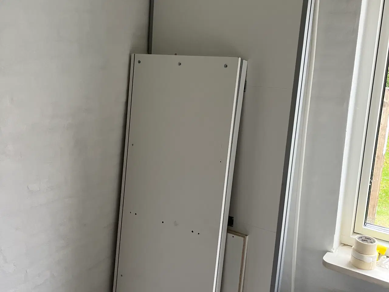 Billede 2 - Garderobeskab med skydelåger