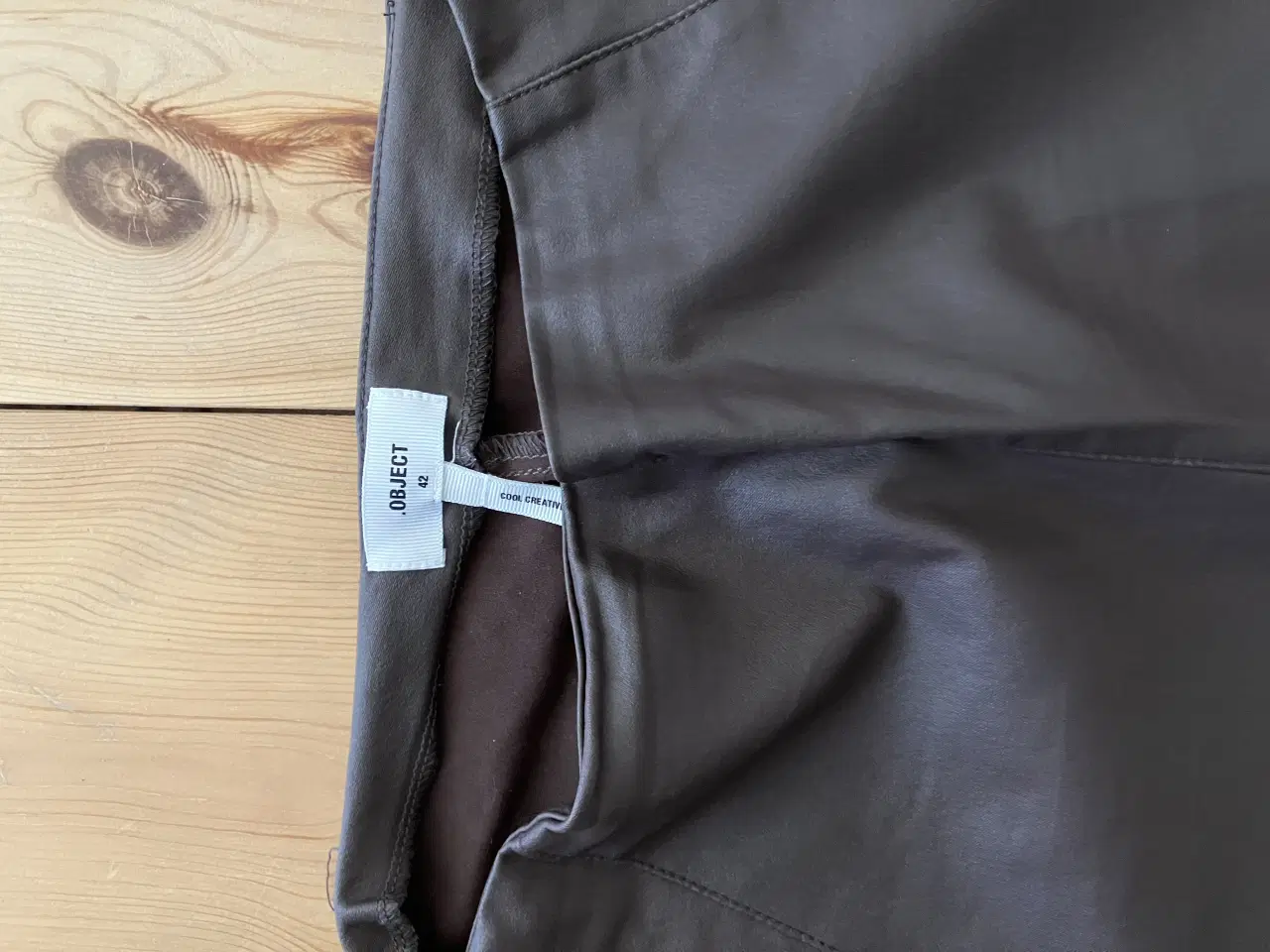 Billede 1 - Brune læder look leggins