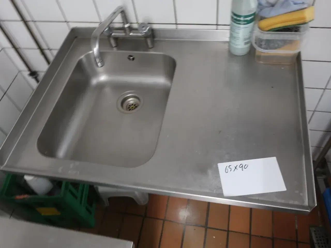 Billede 8 - Rustfri stålmøbler m.v. inkl. indhold