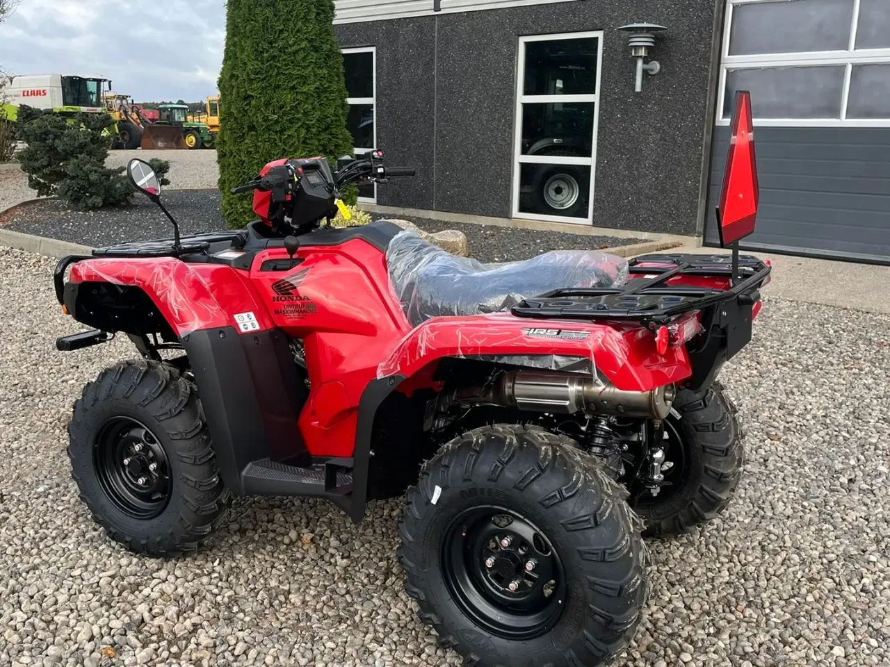 Billede 5 - Honda TRX 520 FA Traktor. STORT LAGER AF HONDA ATV. Vi hjælper gerne med at levere den til dig, og bytter gerne. KØB-SALG-BYTTE se mere på www.limas.dk