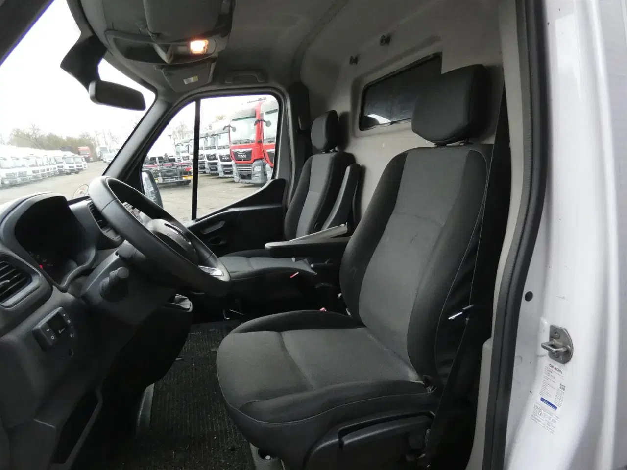 Billede 9 - Renault Master T33 L2H2 2,3 DCI TwinTurbo VÆRKSTEDSBIL 150HK Van Man.