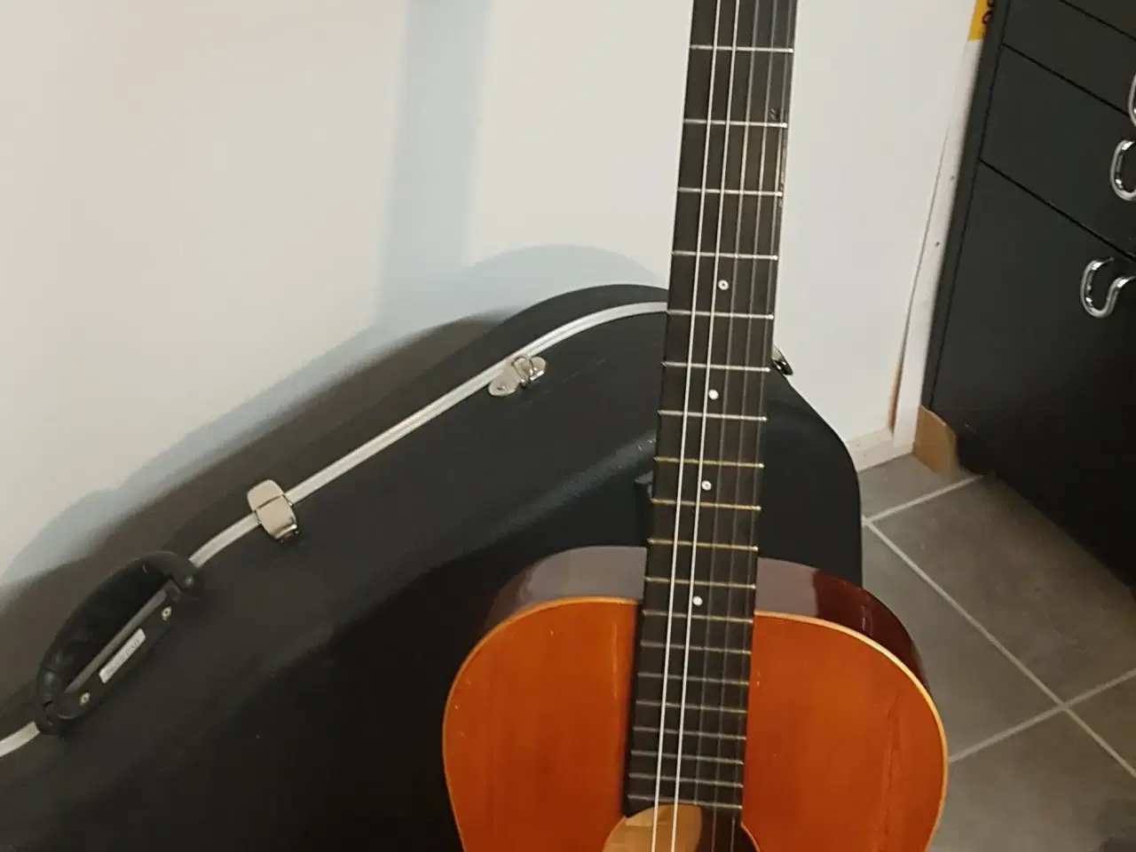 Billede 1 - Håndbygget Guitar Johannes Møller 1957