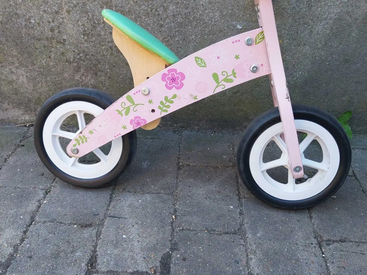 Billede 2 - Pink løbecykel 