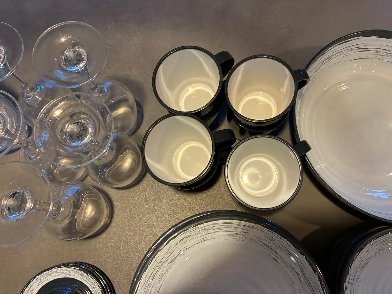 Billede 3 - Krus og service sælges samlet