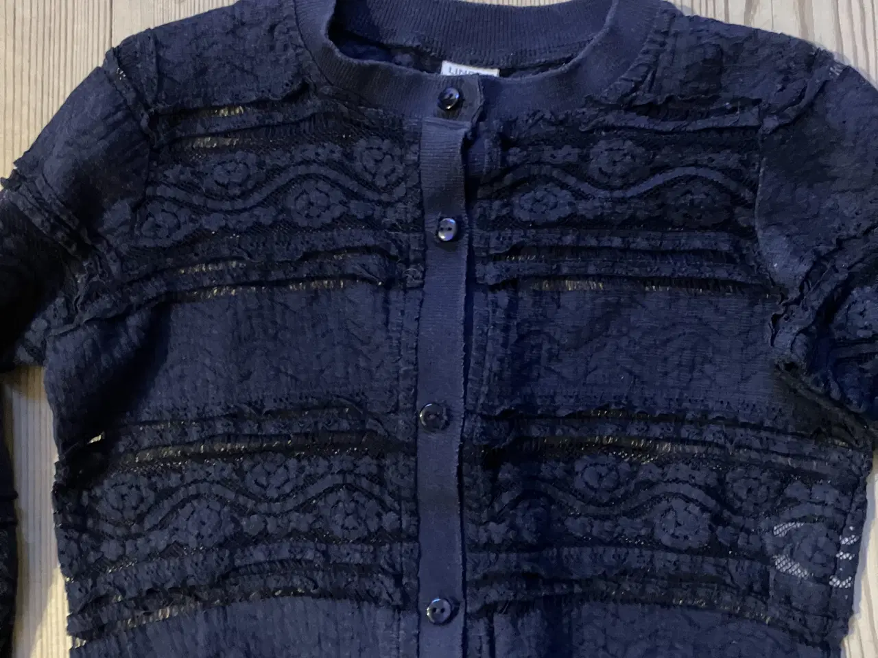 Billede 4 - 2 bluser og en cardigan str. 3/4/5