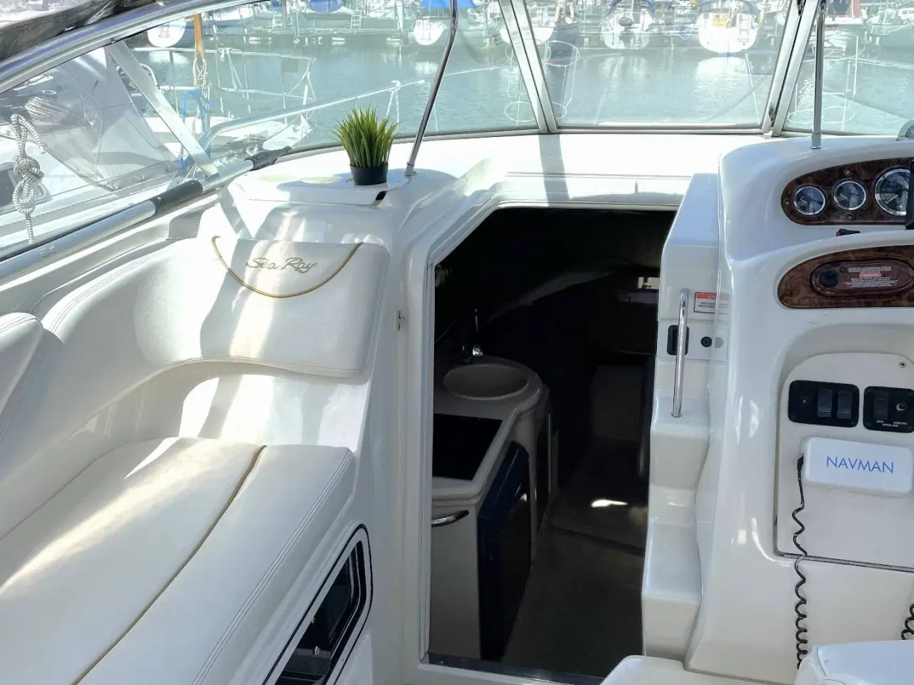 Billede 17 - Searay 275 Sundancer m/ Mercruiser 350 MPI fra 2022