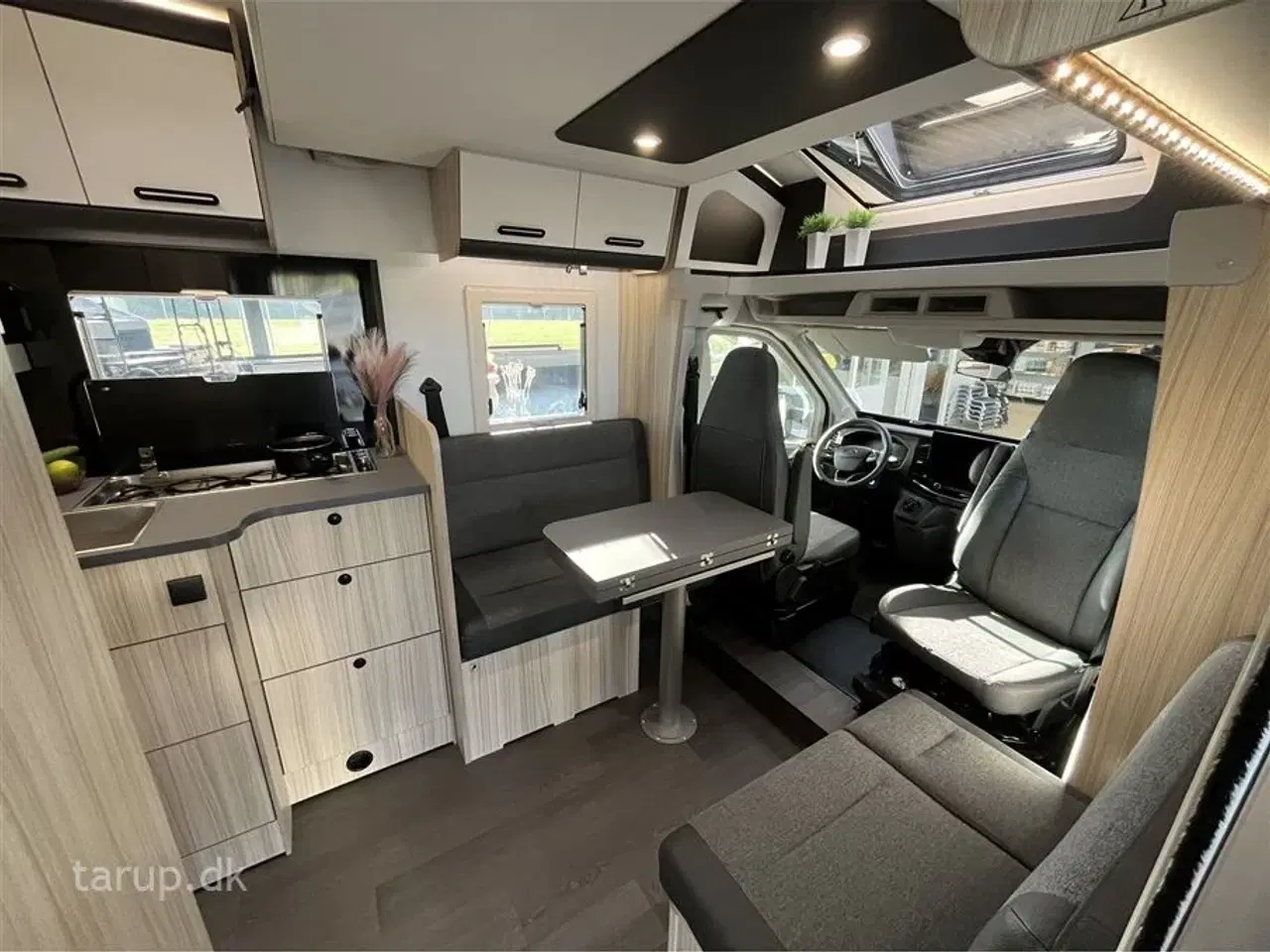 Billede 6 - 2026 - Sun Living S 72 DL   KAMPAGNEPAKKE – ALT DETTE FÅR DU MED! 🚐✨ - 165 hk med automatgear, Adaptiv fart pilot.......