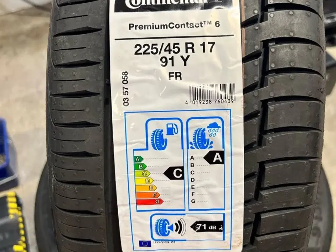 Billede 2 - Continental sommerdæk 225/45 17