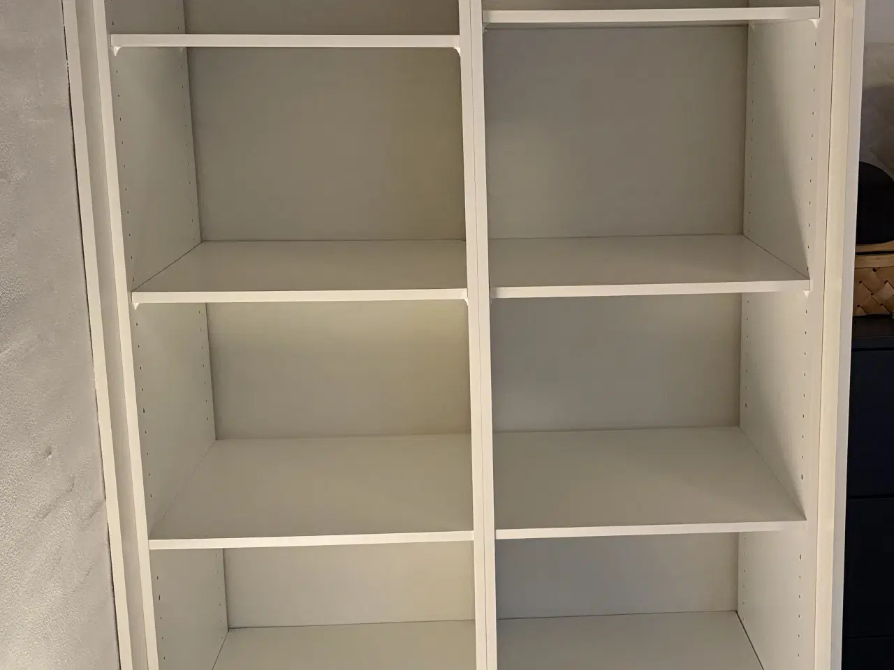 Billede 3 - Garderobeskab med skydelåger