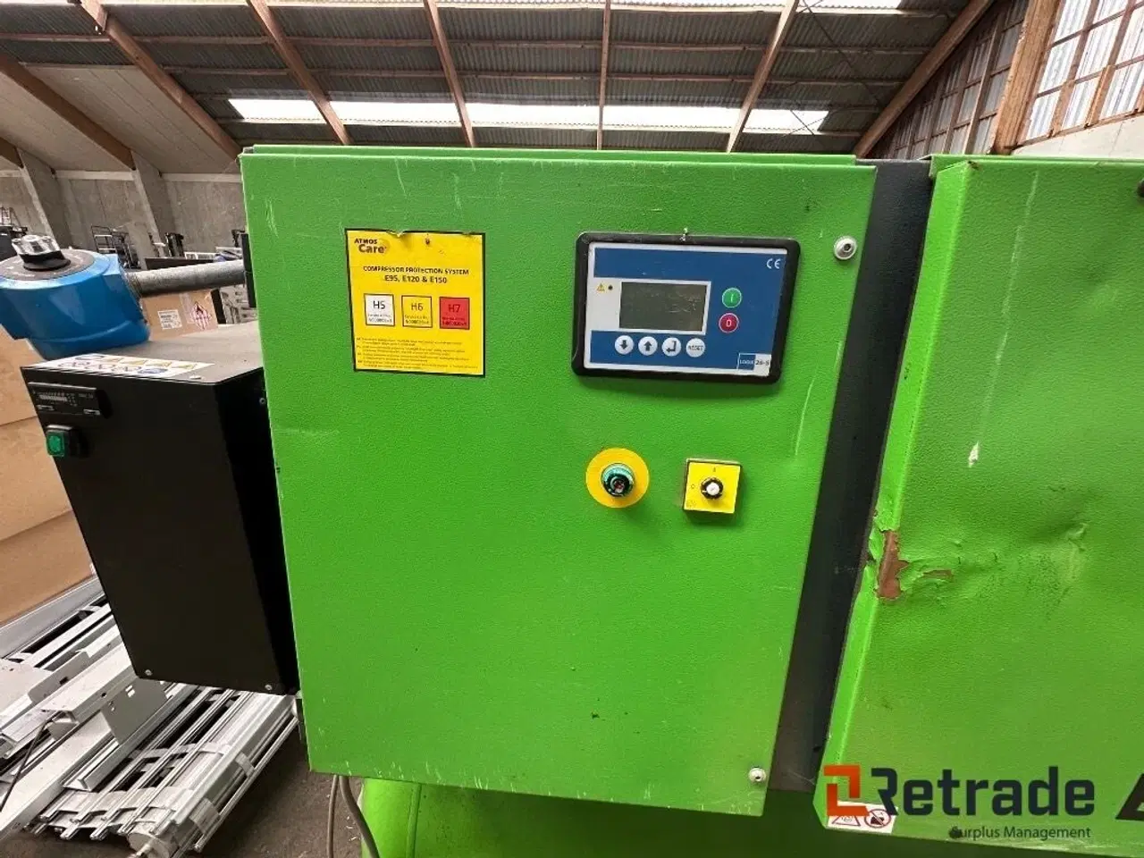 Billede 2 - - - - Skrue kompressor i kabinet