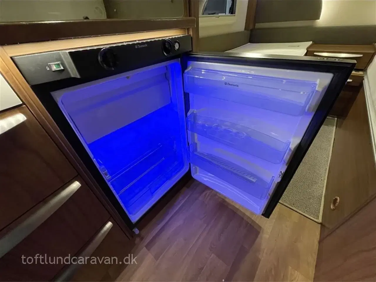 Billede 19 - Hymer Eriba Nova 495 SL LUKSUSVOGN, Enkeltsenge.