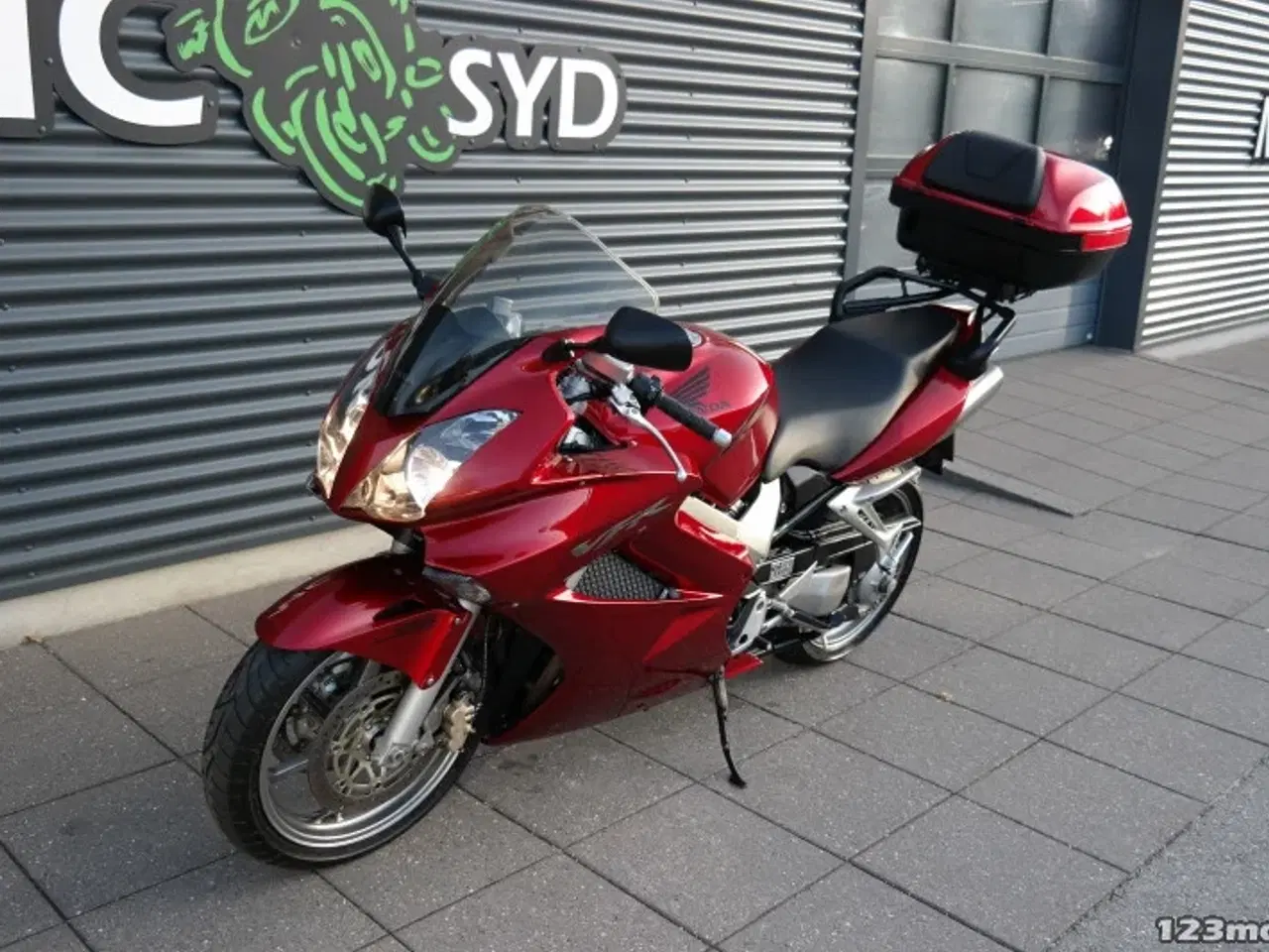 Billede 18 - Honda VFR 800 F MC-SYD       BYTTER GERNE