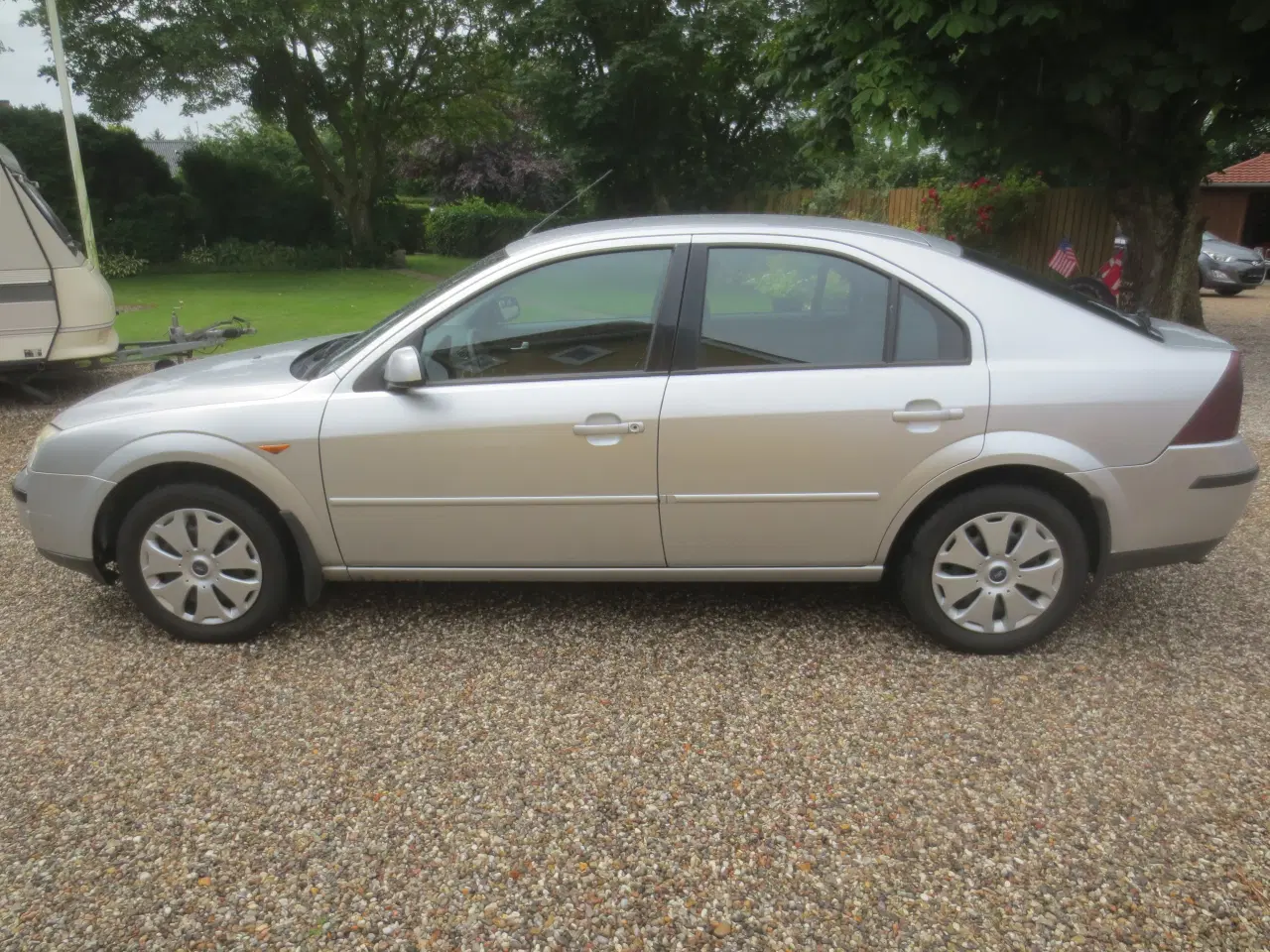 Billede 10 - Ford Mondeo 2.0 i 5 D. Skal synes. 