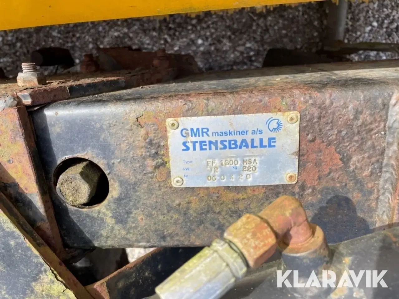 Billede 11 - Traktor med kost John Deere 3720