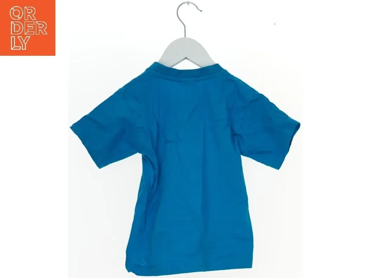 Billede 2 - Blå T-shirt med tryk fra B&C (str. 104)