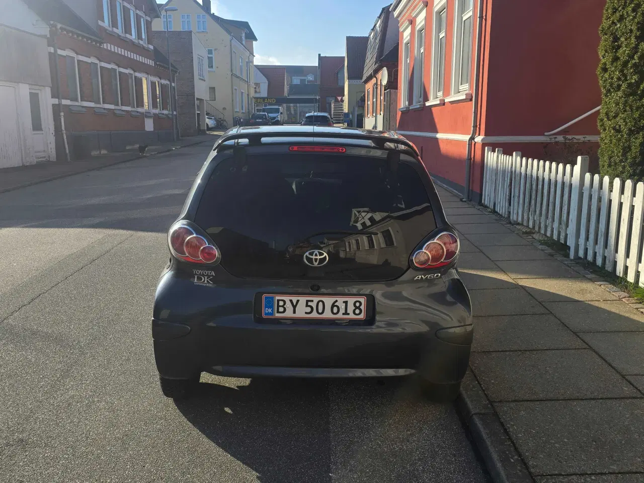 Billede 2 - Toyota Aygo med utrolig lav km stand