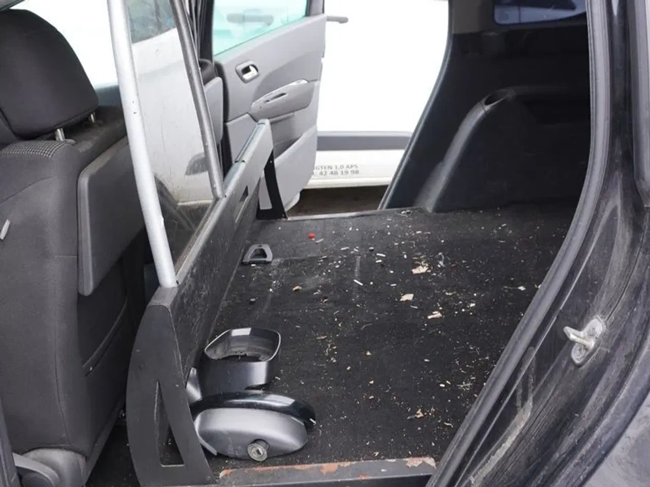 Billede 13 - Varebil PEUGEOT 5008 1.6 HDI 112HK ESG (Momsfri)