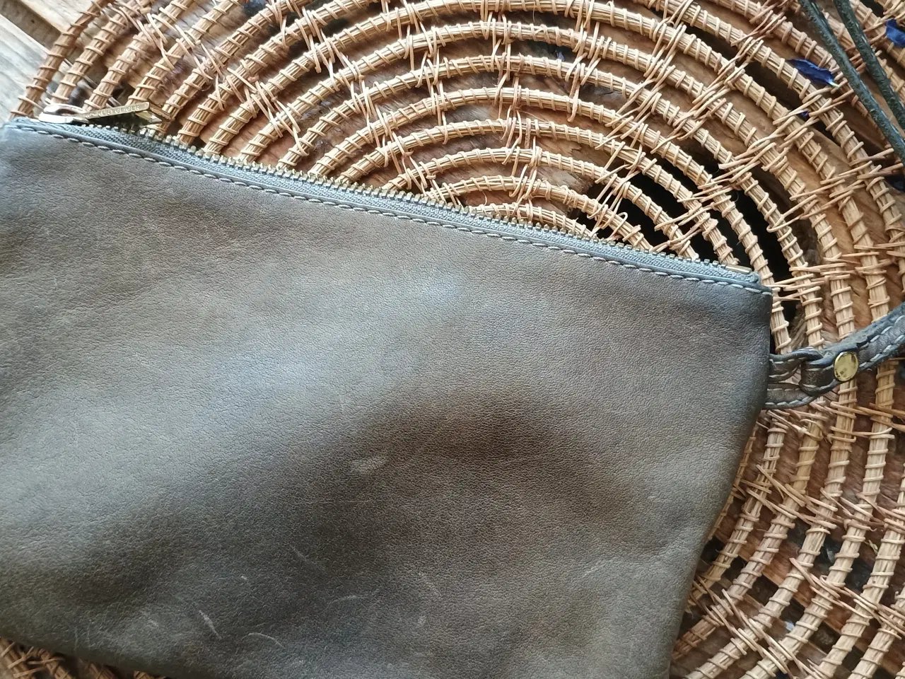 Billede 4 - Kurt Geiger clutch med håndledsrem