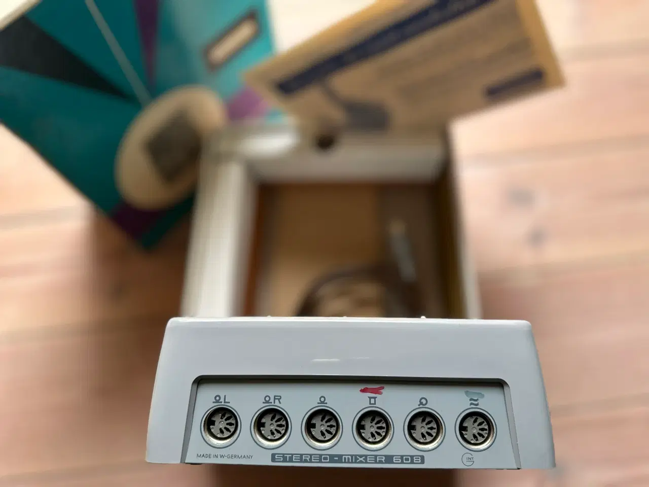 Billede 5 - Vintage Grundig Stereo Mixer 608 med original æske