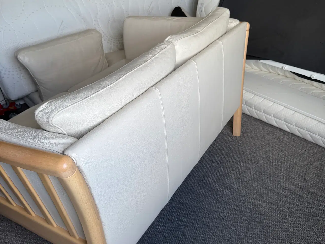 Billede 4 - Sofagruppe 3+2 i læder