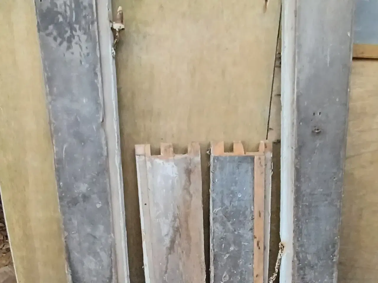 Billede 1 - Antik karm til loftsluge.