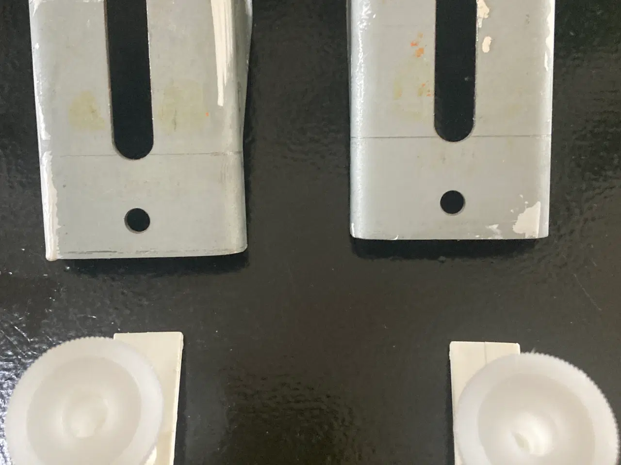 Billede 2 - Beslag for radiator ophæng