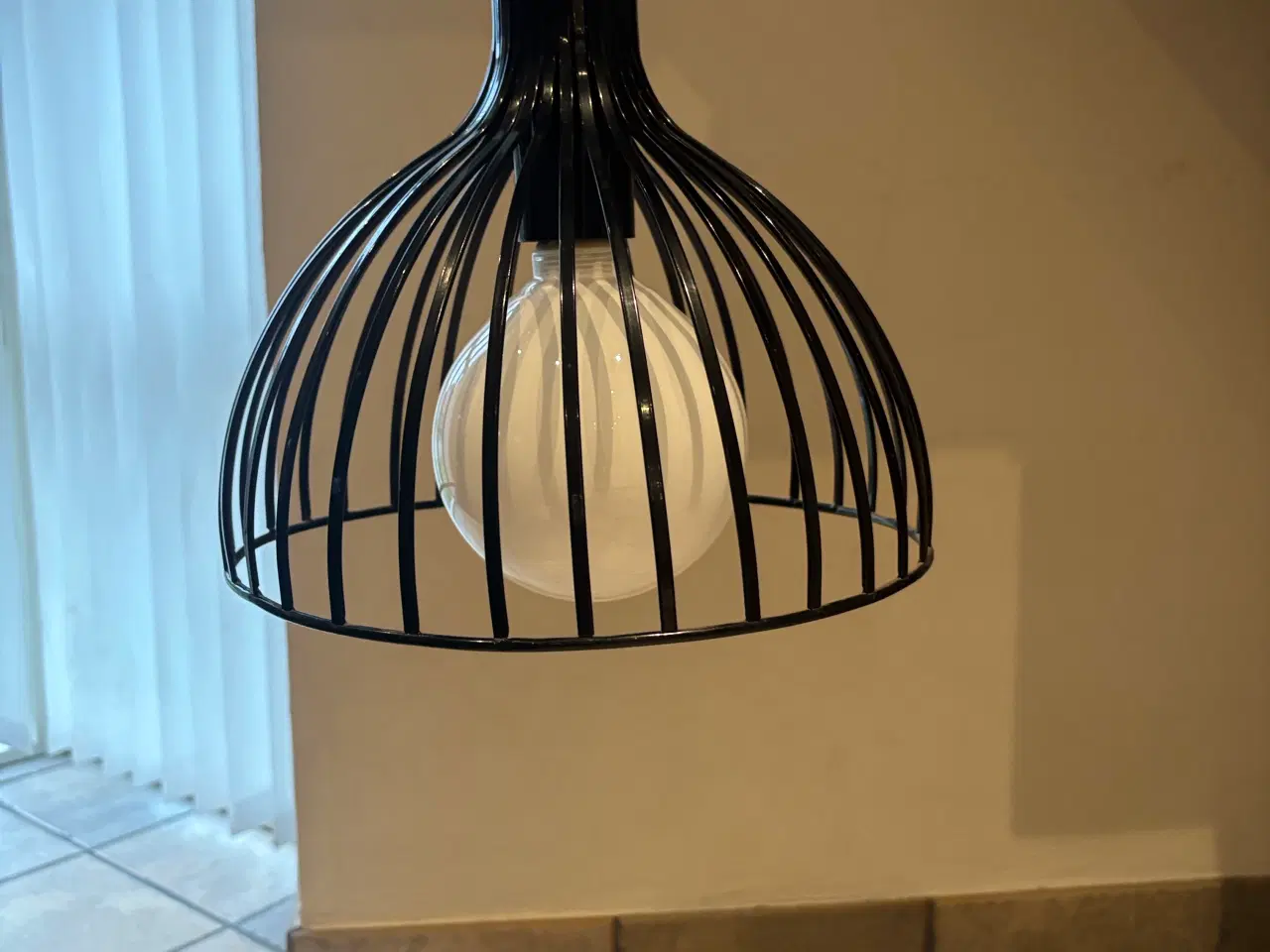 Billede 1 - Loftlampe metal sort gitterdesign