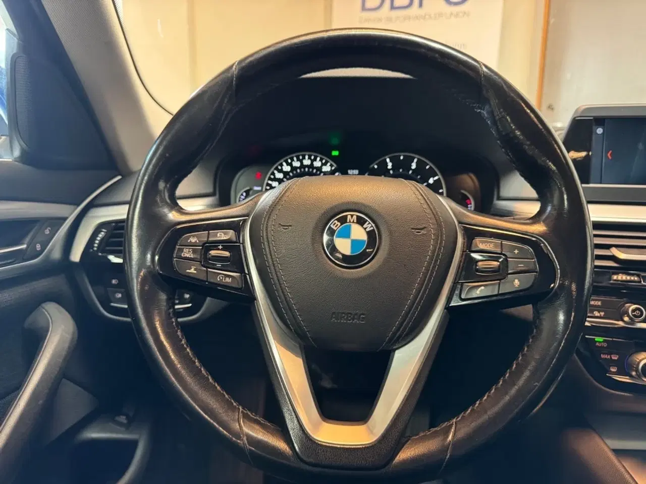 Billede 9 - BMW 530d 3,0 Touring aut.