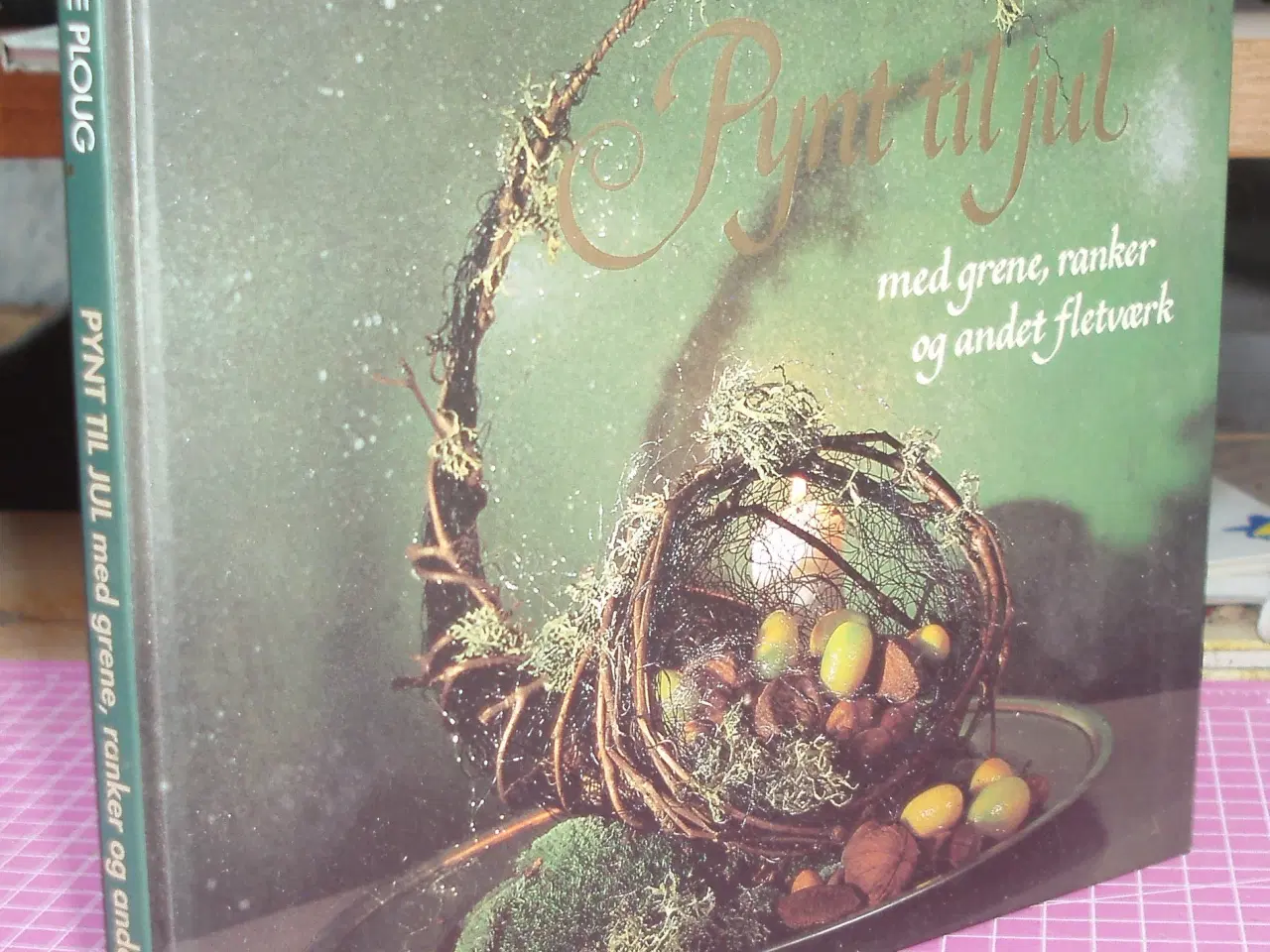 Billede 1 - Pynt til jul med grene, ranker og andet fletværk