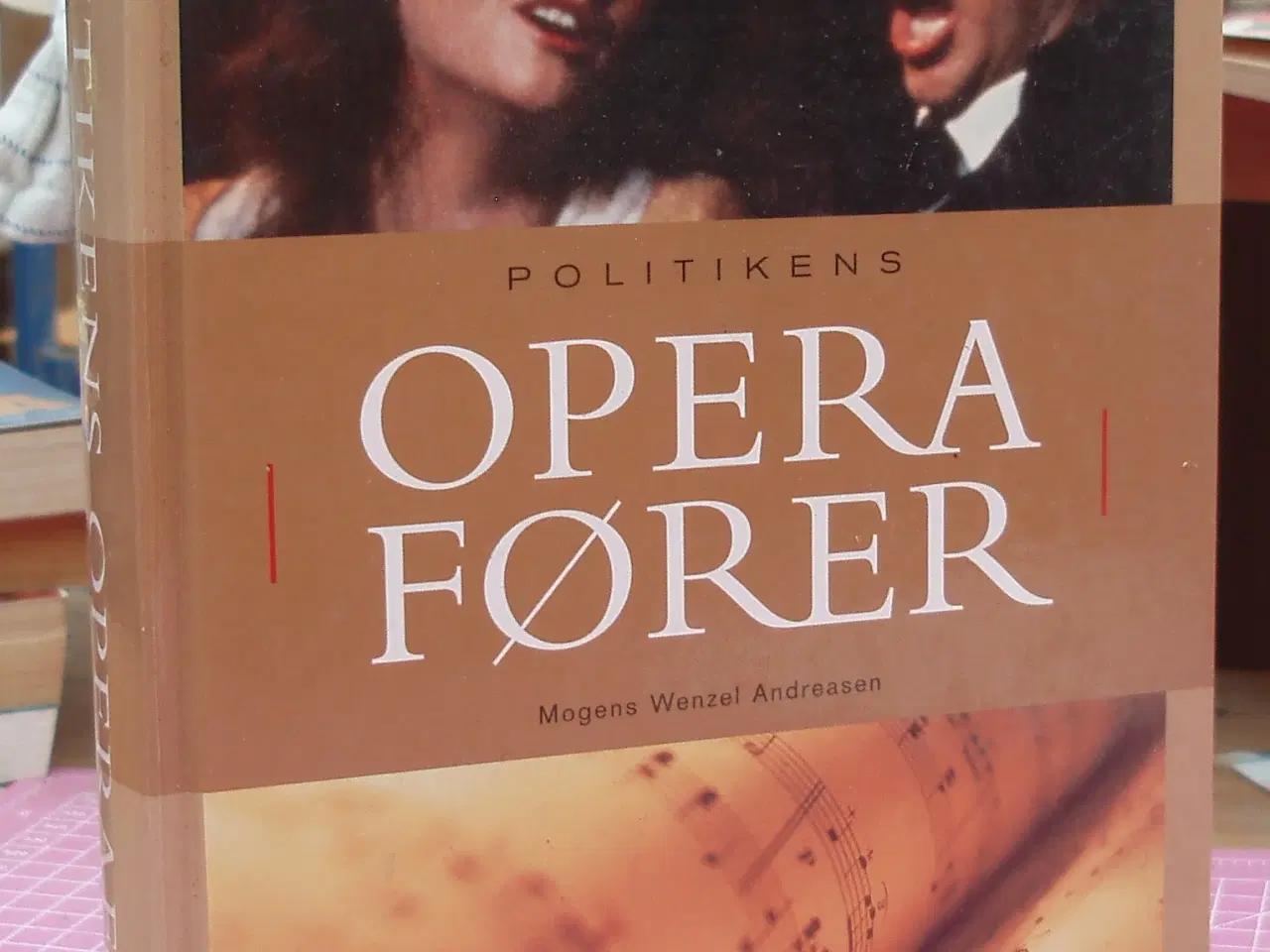 Billede 1 - Politikens Operafører af Mogens Wenzel Andreasen