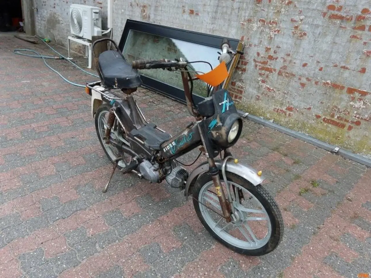 Billede 1 - KNALLERT, Puch M
