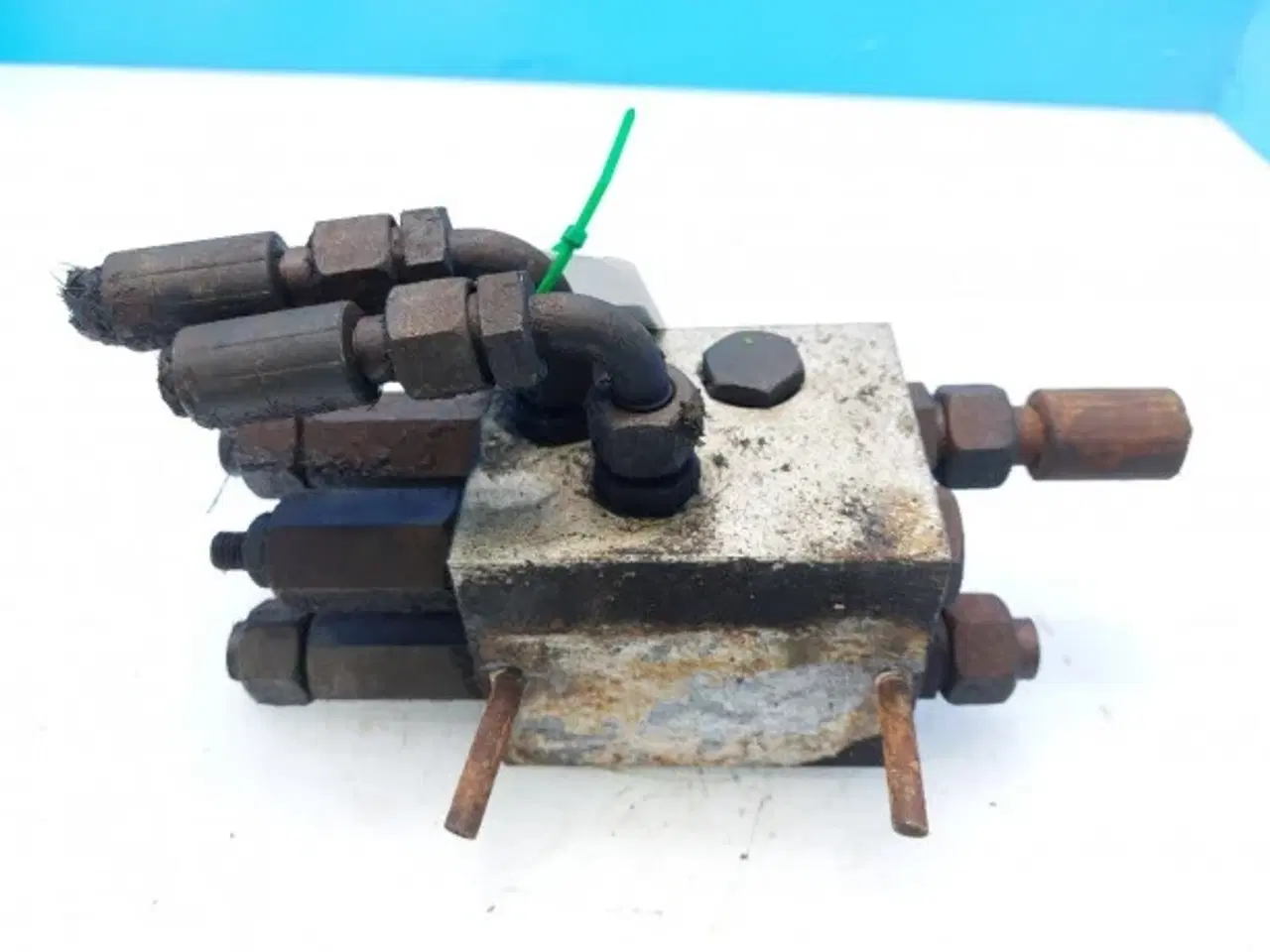 Billede 7 - Merlo P41.7 Hydraulikvalve 036548