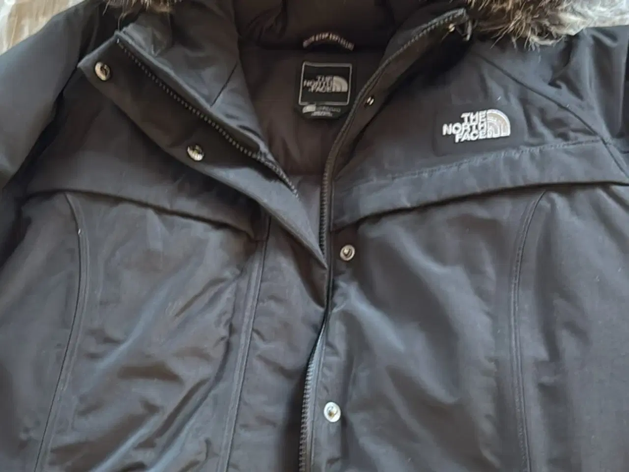 Billede 3 - North Face damejakke med Dun str.XL